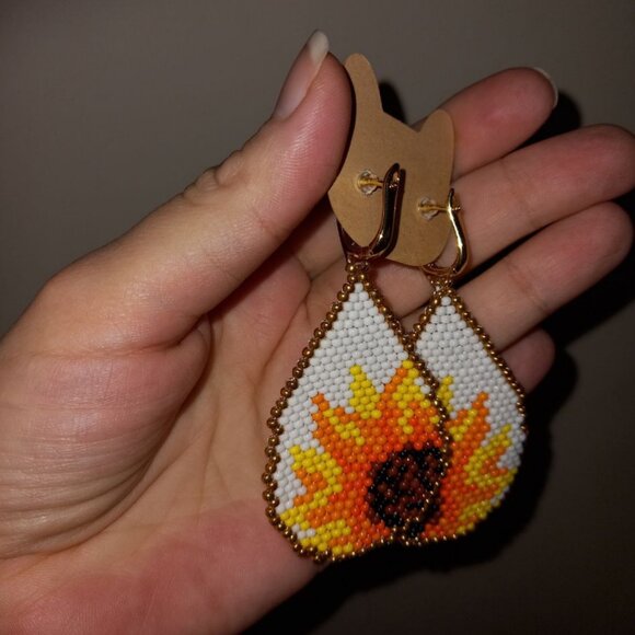 UPDATED 🌻 18K Gold Plated Sunflower Beaded Earrings • Luxury Statement Fringe🌻 - Picture 4 of 8